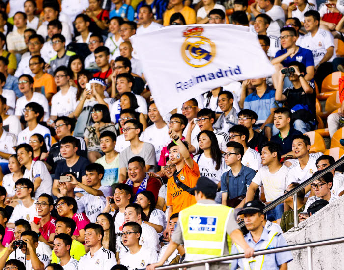 real madrid supporters logo