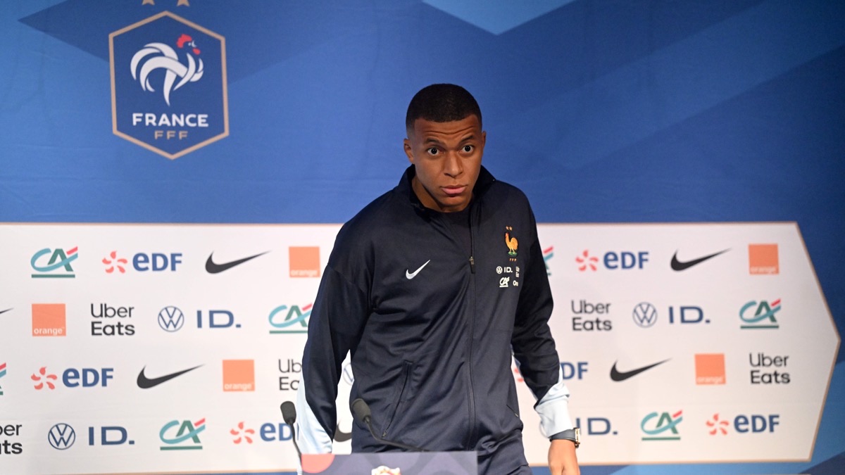 Mbappé–Dembélé : Le démenti n’a pas éteint la bataille du Ballon d’or