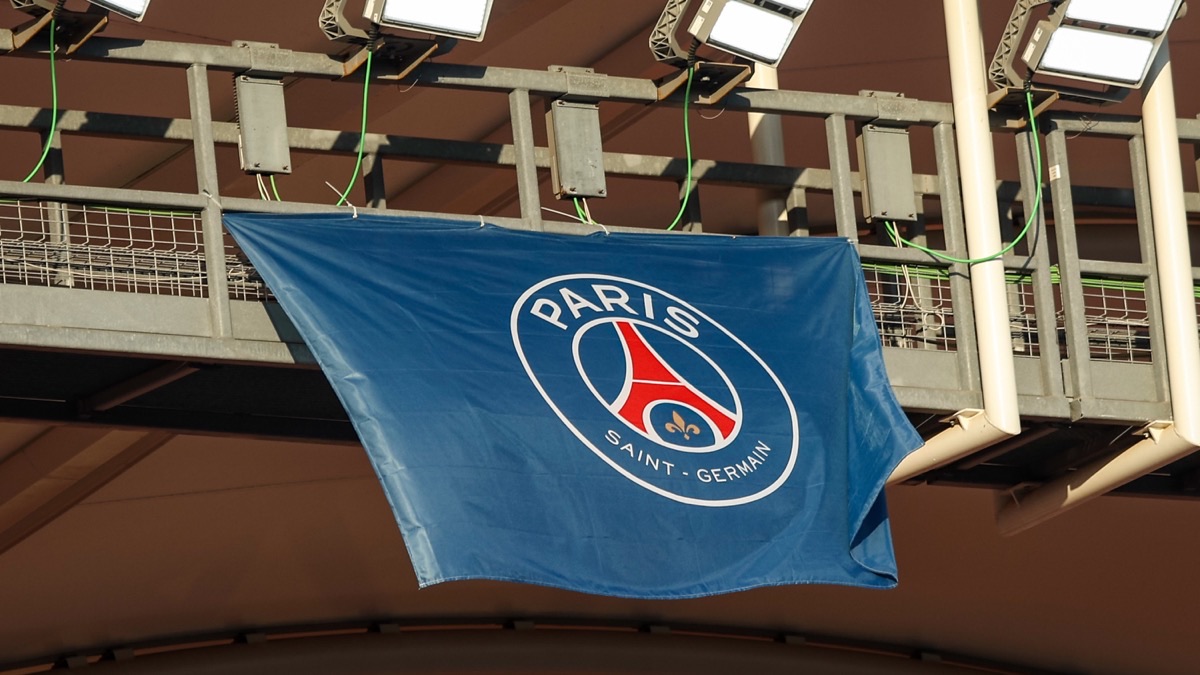 PSG : Al-Khelaïfi visé par une enquête, le dossier des droits télé rouvre une fracture en Ligue 1