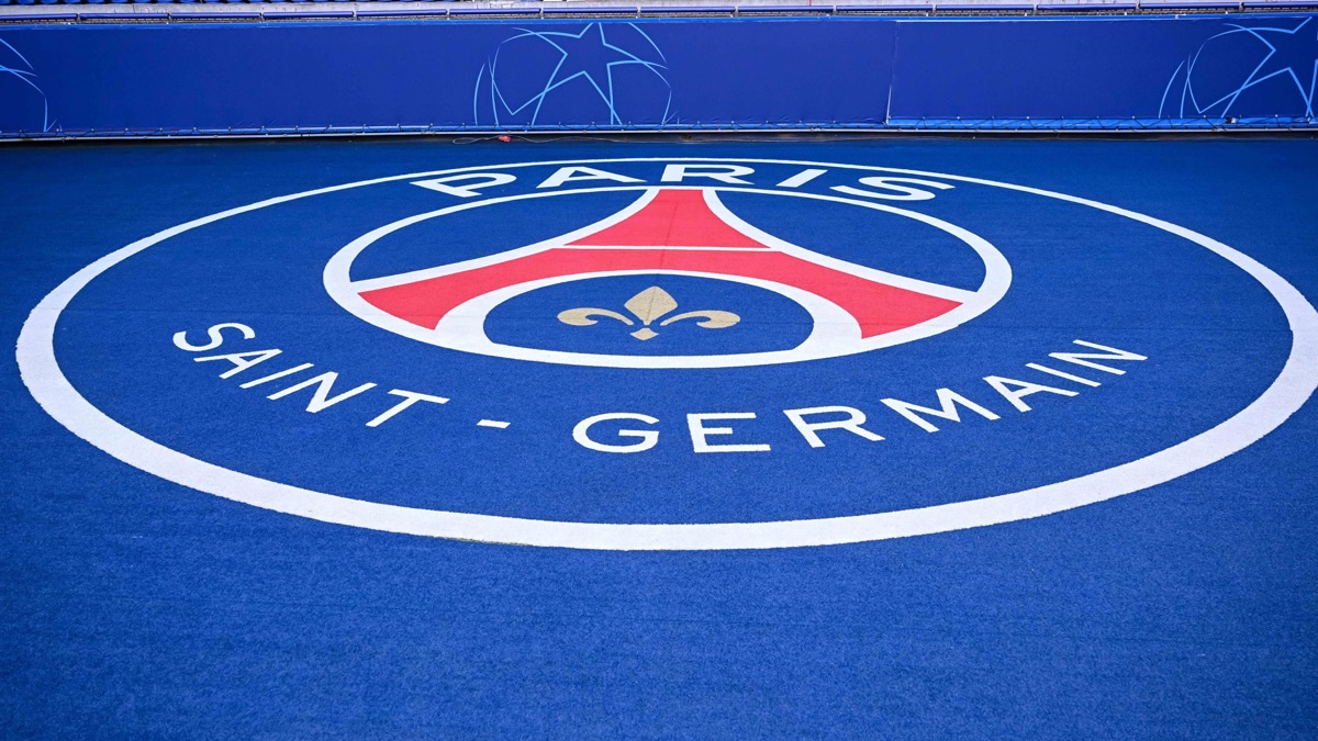 Mercato – PSG : Il a refusé Paris… mais le récit de son agent ne passe pas !