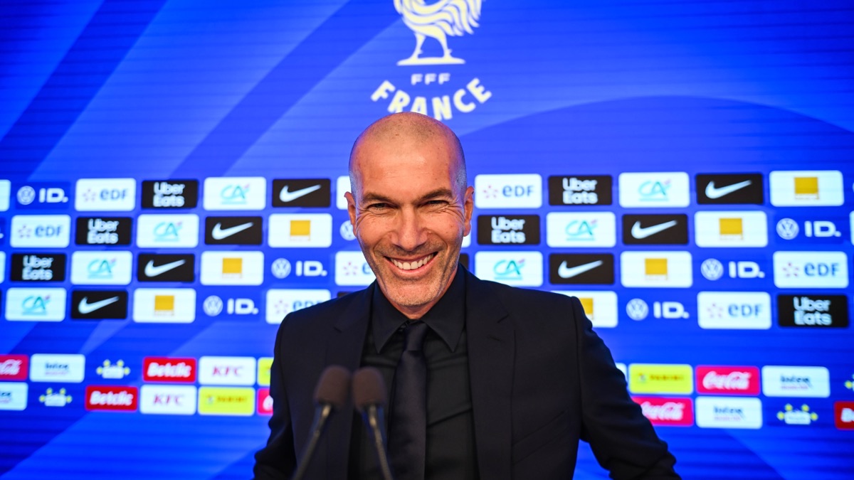 Zidane ferme Clairefontaine aux caméras : les Bleus continuent pourtant de défiler sur X